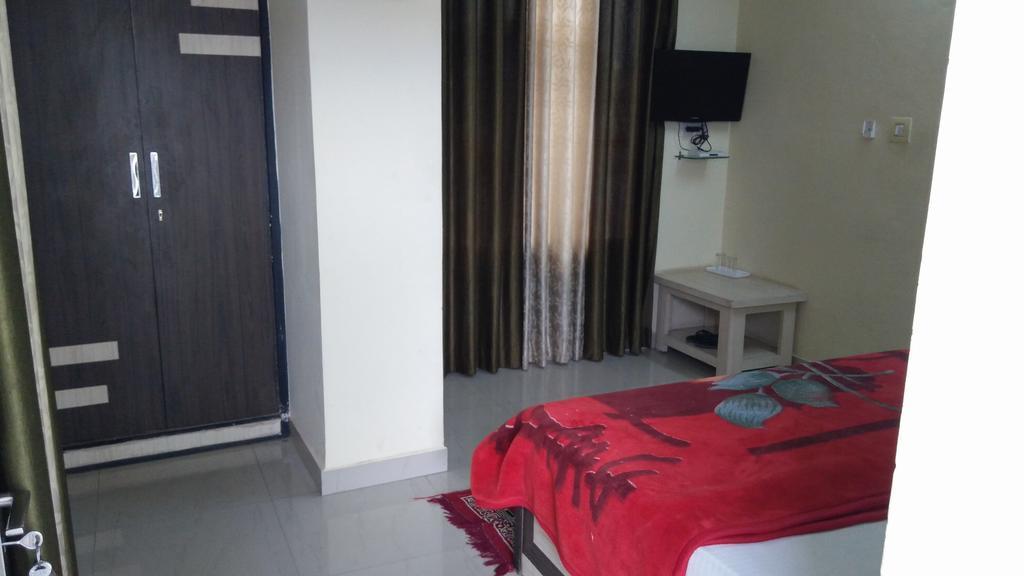 Devholiday Home ซาวาย มาโดปูร์ ภายนอก รูปภาพ